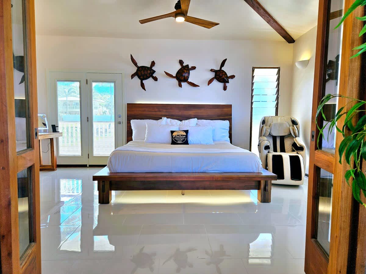 Breathtaking Oceanfront Home on Lava Rock Beach. - Picture 5