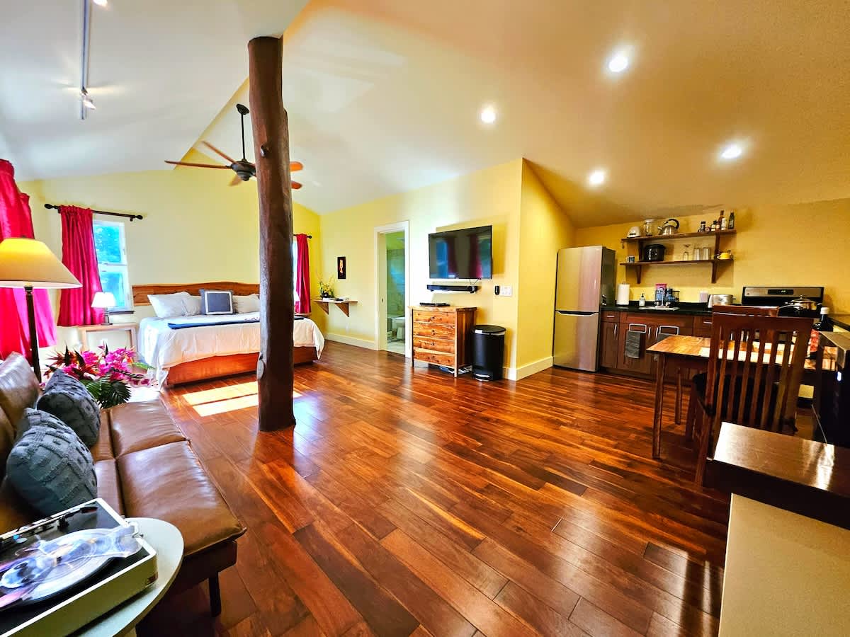 Luxury Oceanfront Ohana Treehouse Gated Community