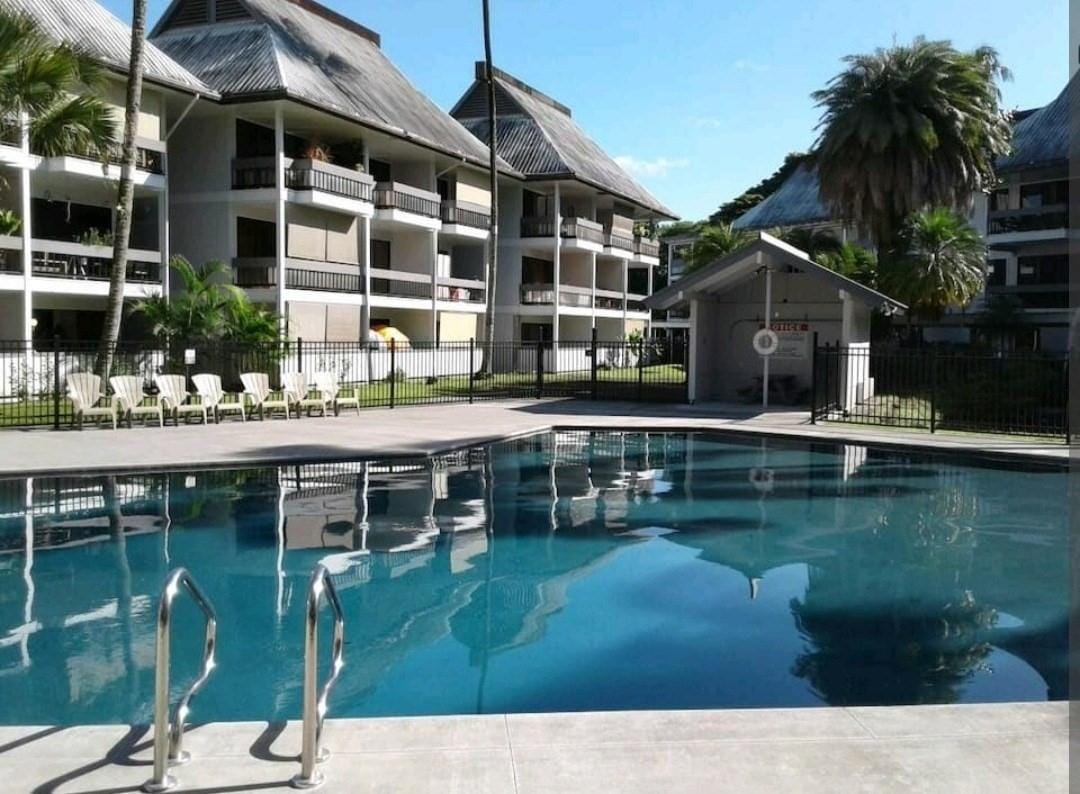 Casa Aloha. A/C, Pool & tropical streams in Hilo