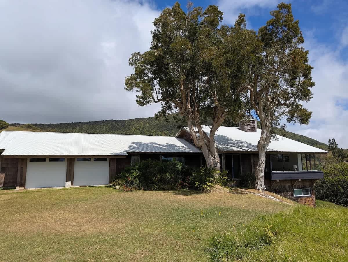 Acre of Aloha! Tranquil Waimea Estate - Epic Views