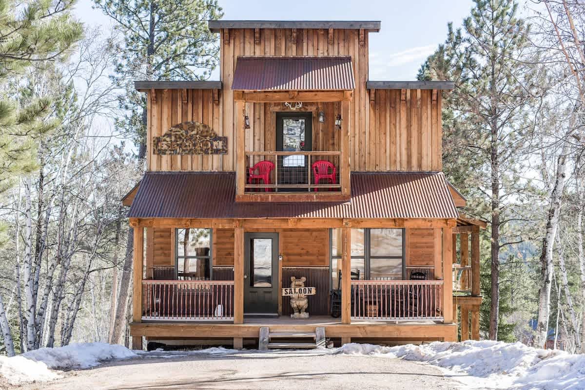 Saloon Cabin on Gilded Mountain/private hot tub — Lead, SD — vacation rental