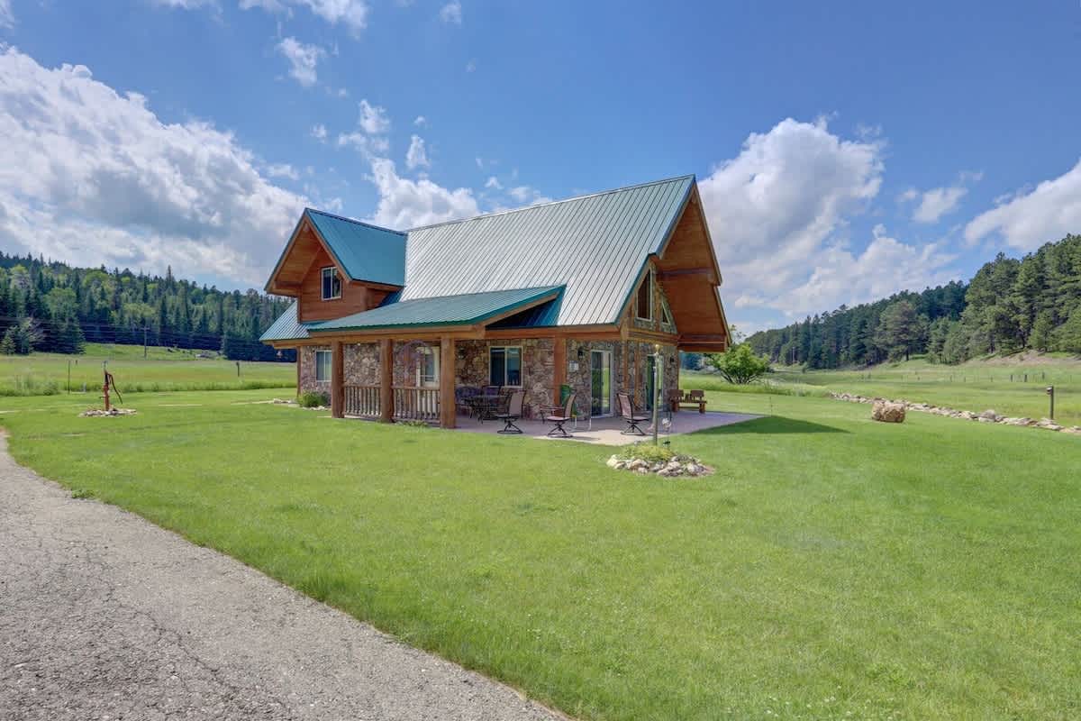Elk Creek Retreat - wonderful family cabin in beautiful location — Deadwood, SD — vacation rental