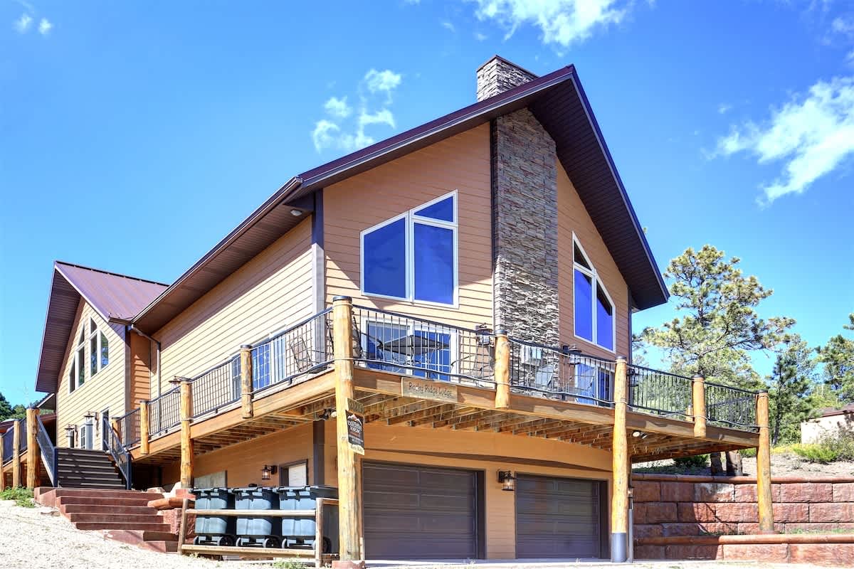Rocky Ridge Lodge – A Black Hills Escape for Family & Friends! — Lead, SD — vacation rental