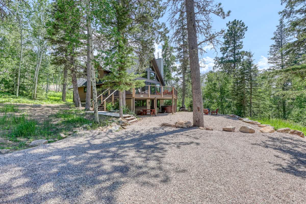 Ponderosa Peak – Stunning Black Hills Retreat Near Terry Peak — Lead, SD — vacation rental