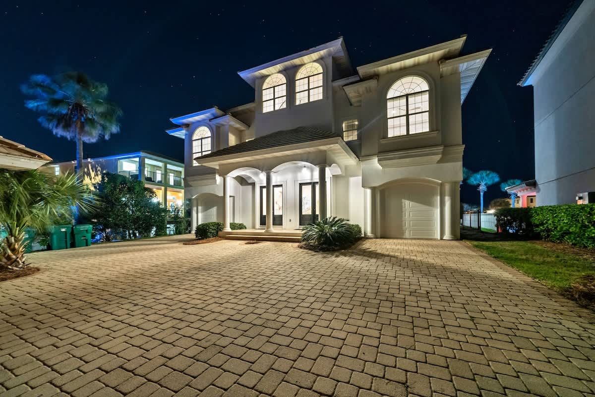 Over the Top | Pet-Friendly Escape in Destin | Private Pool  — Destin, FL — vacation rental