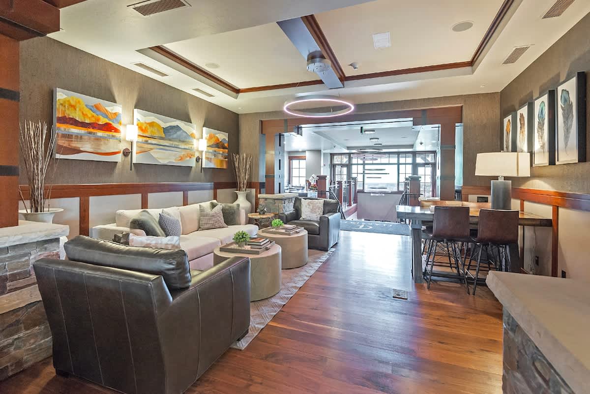 Apres Ski Lounge