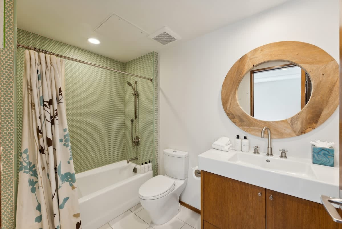 Guest Ensuite Bathroom