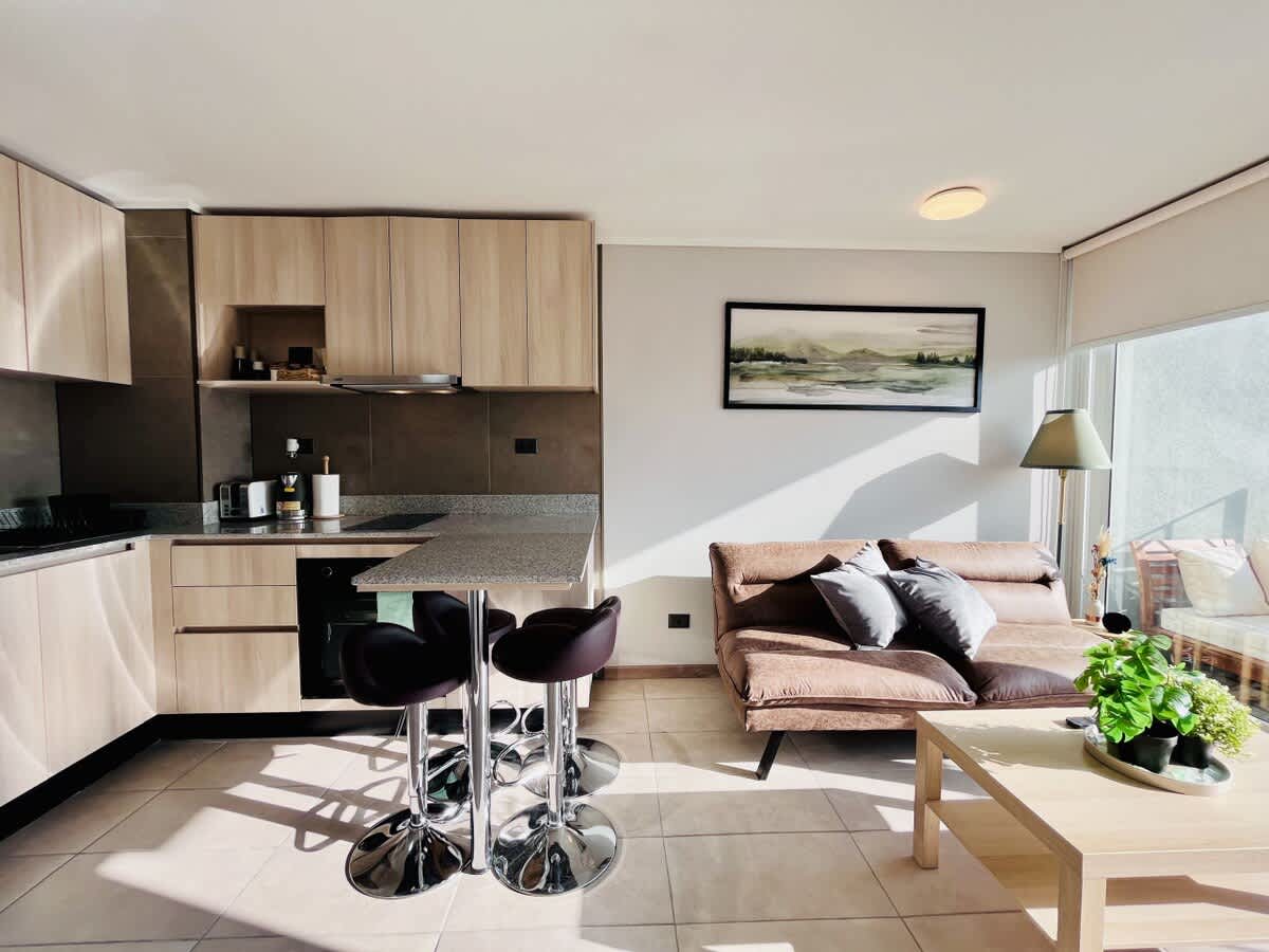 Modern Apartment | Laundry Pool & City Views