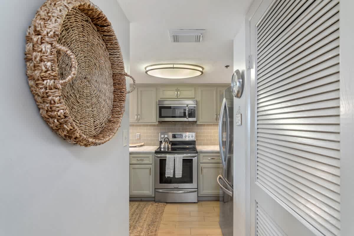 One Seagrove Place 0101 13