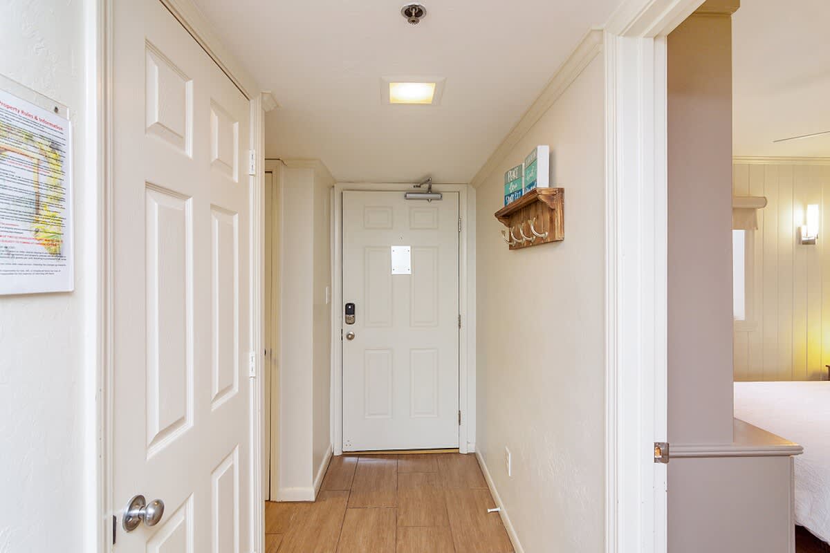 One Seagrove Place 0105 | Photo 30