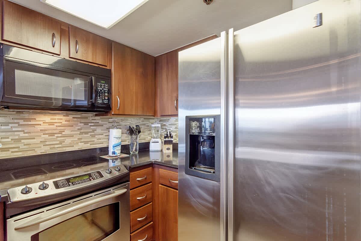 One Seagrove Place 0105 | Photo 18