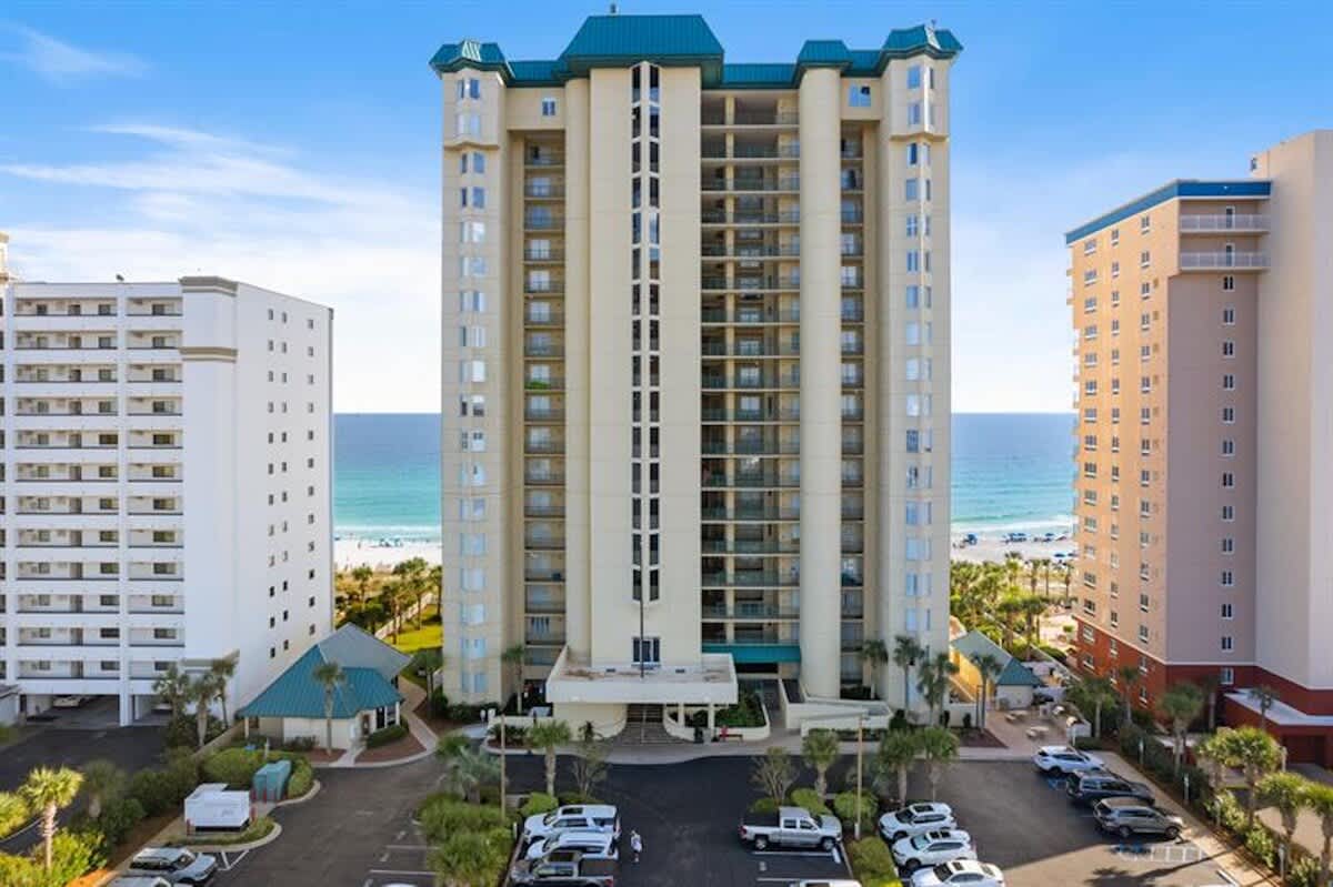 Jade East Towers 1120 47