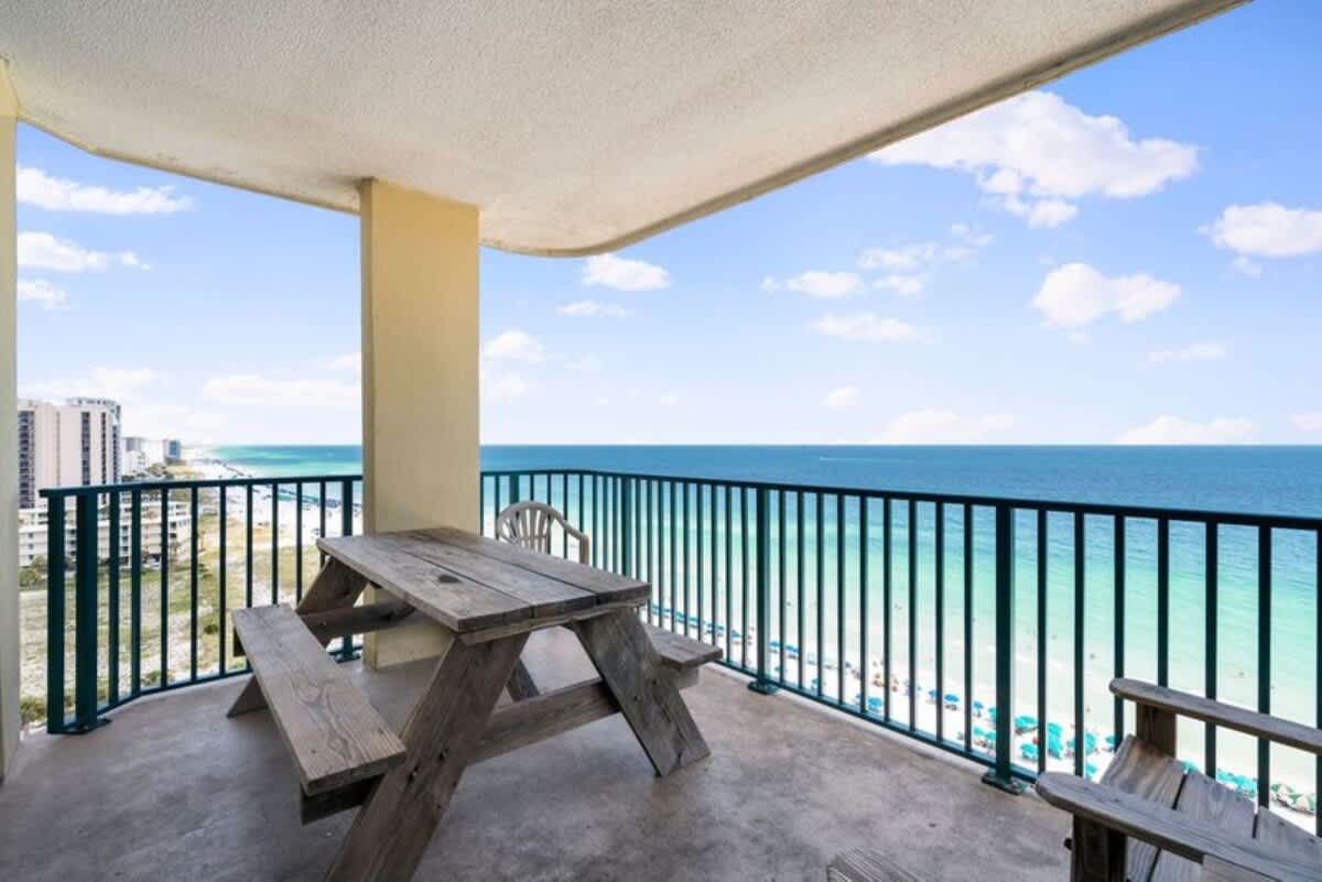 Jade East Towers 1120 53