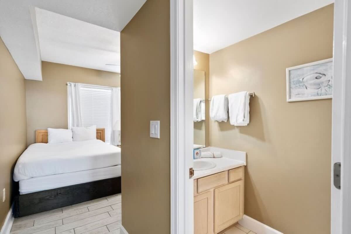 Jade East Towers 1120 21