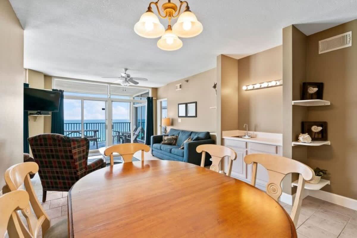 Jade East Towers 1120 7