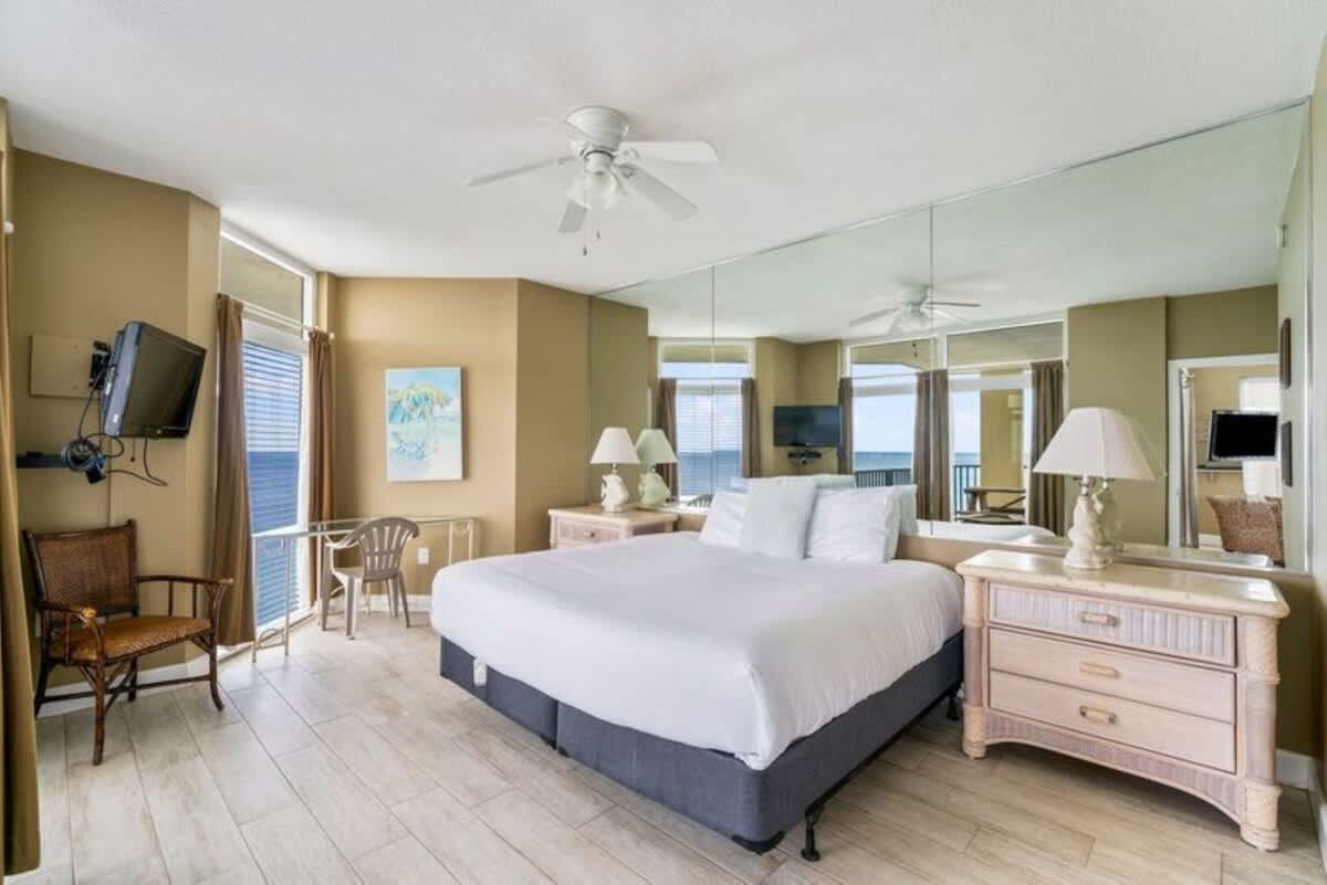 Jade East Towers 1810 | Photo 12