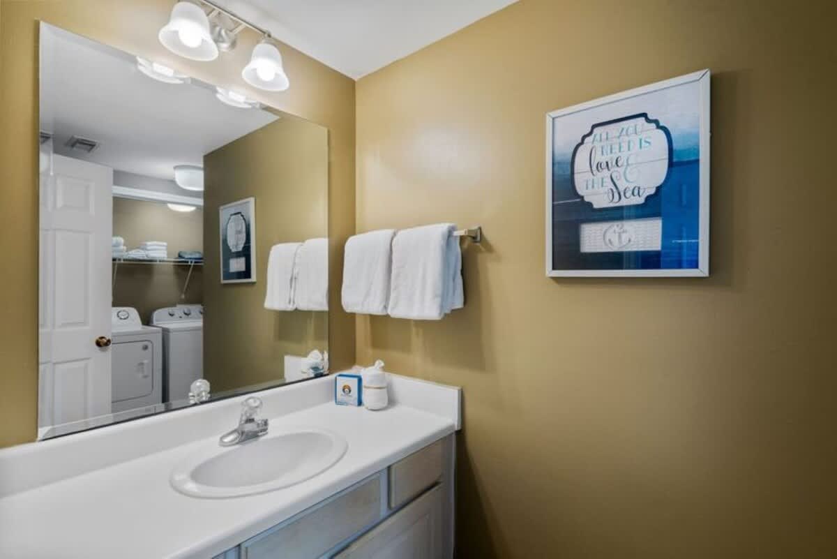 Jade East Towers 1810 | Photo 25