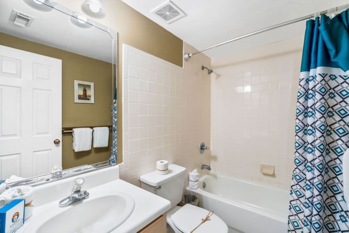 Jade East Towers 1810 | Photo 23