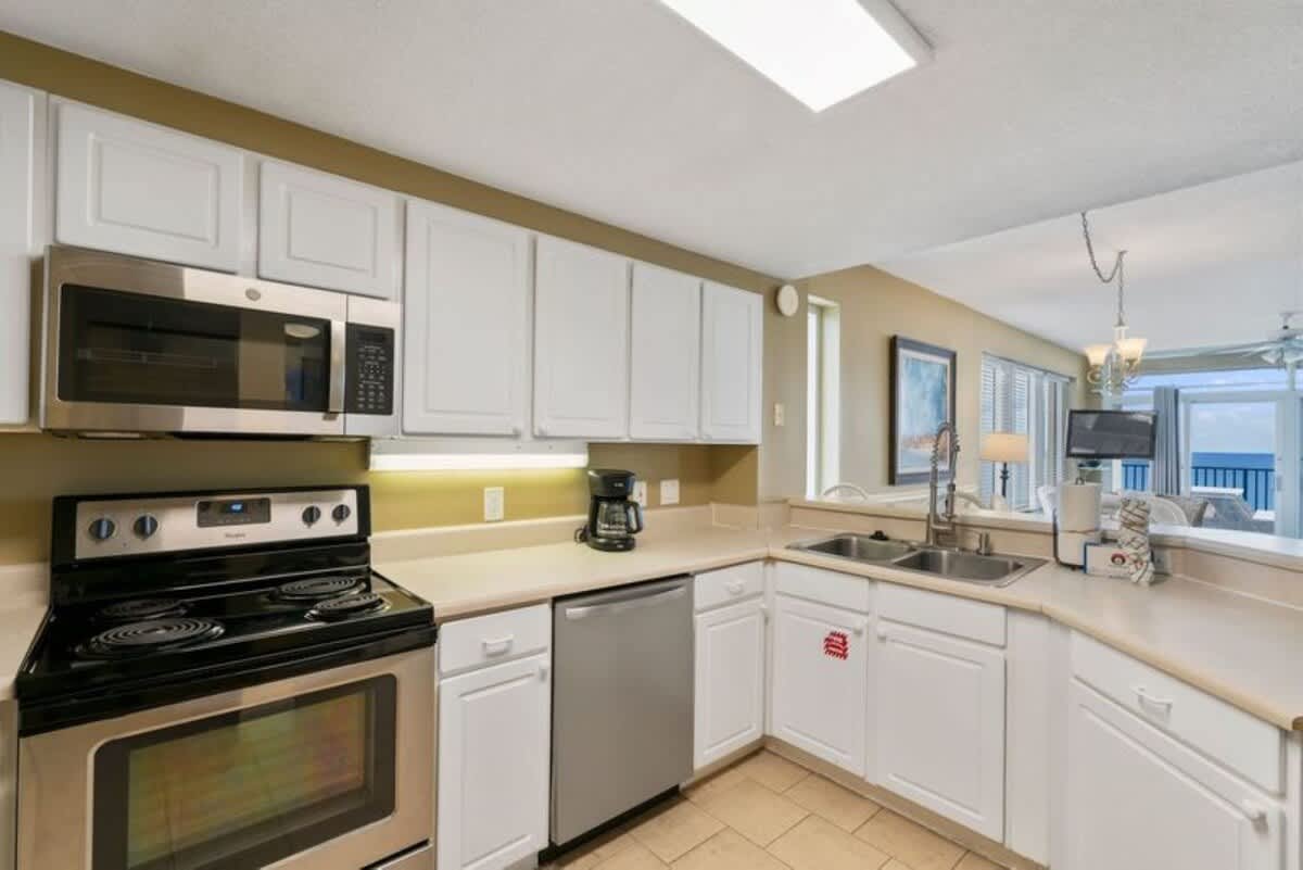 Jade East Towers 1810 | Photo 10