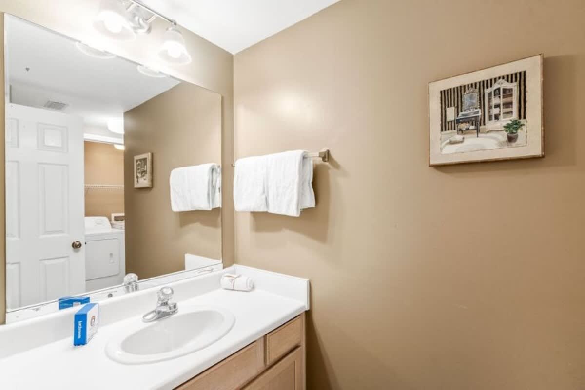 Jade East Towers 1820 | Photo 29