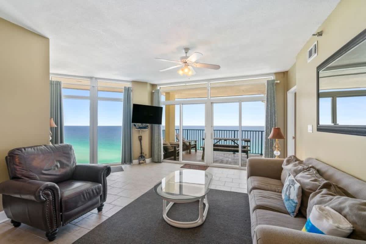 Jade East Towers 1820 | Photo 11