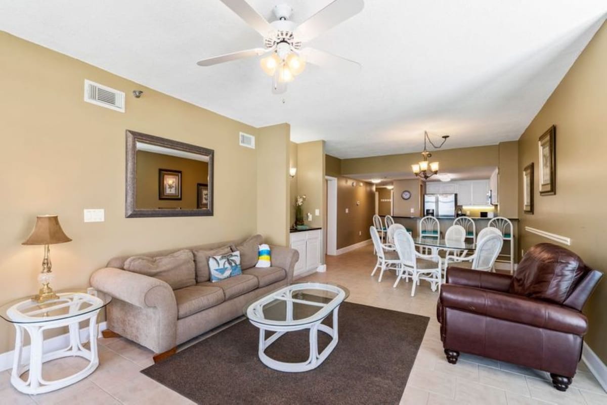 Jade East Towers 1820 | Photo 9