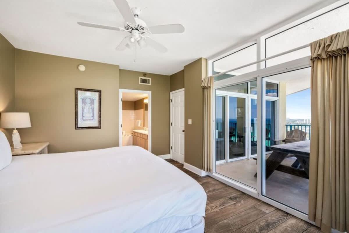 Jade East Towers 1820 | Photo 20