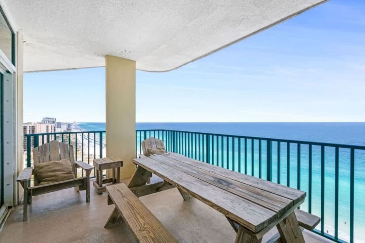 Jade East Towers 1820 | Photo 17