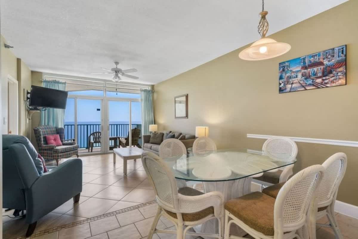 Jade East Towers 1830 | Photo 3