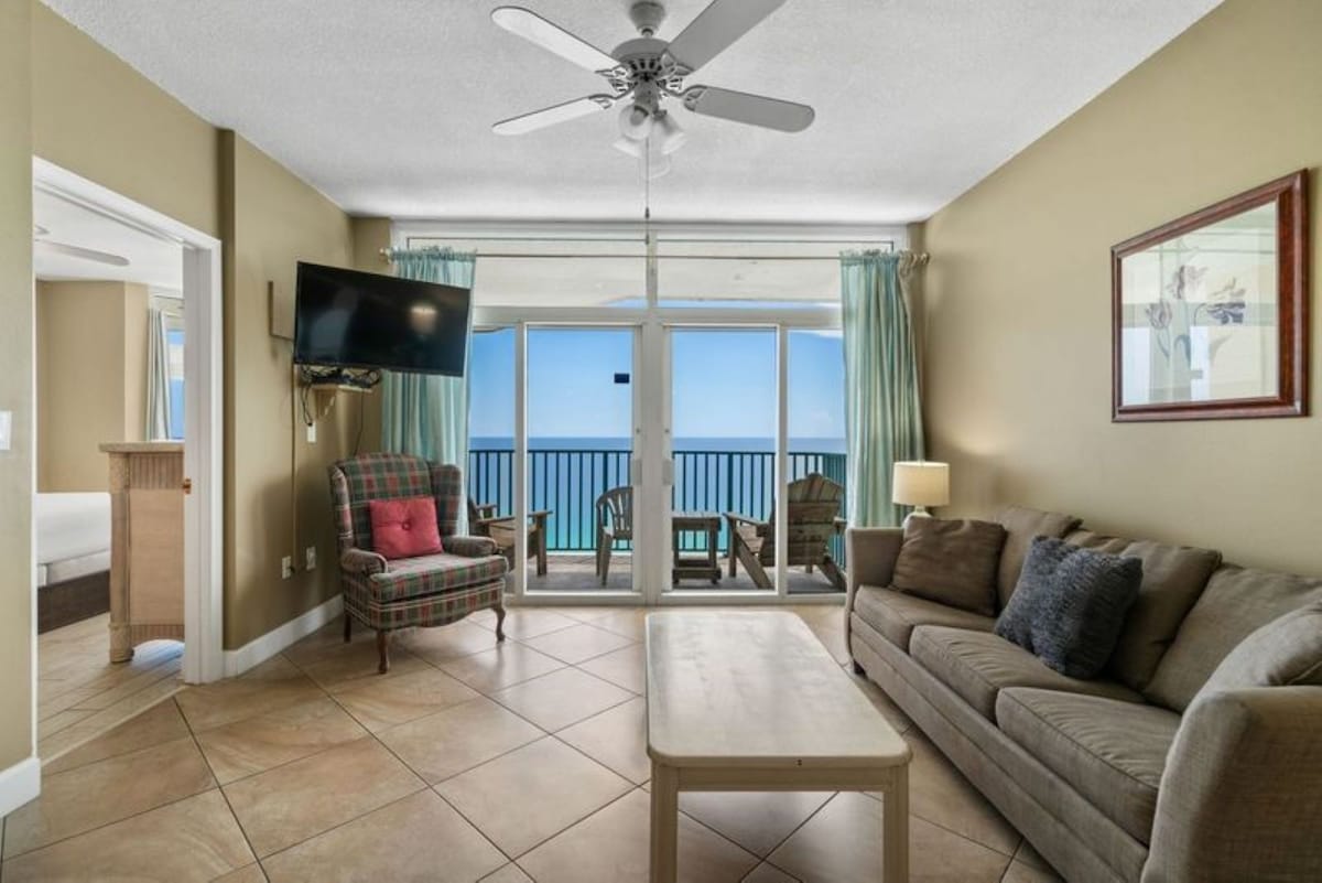 Jade East Towers 1830 | Photo 2