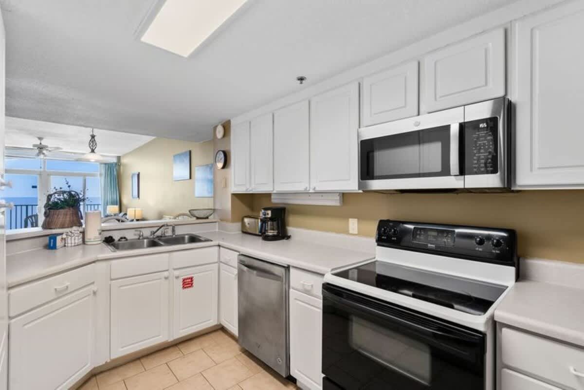 Jade East Towers 1830 | Photo 8