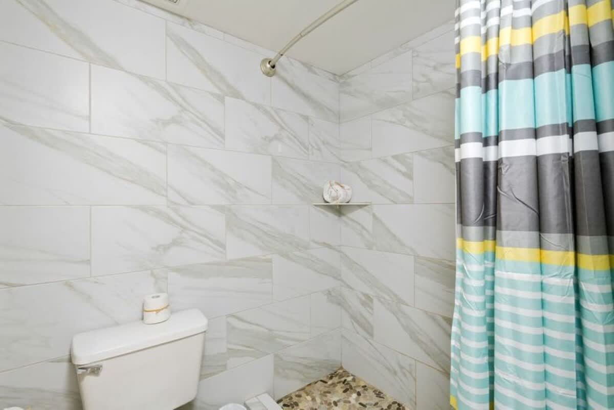 Jade East Towers 1840 | Photo 22