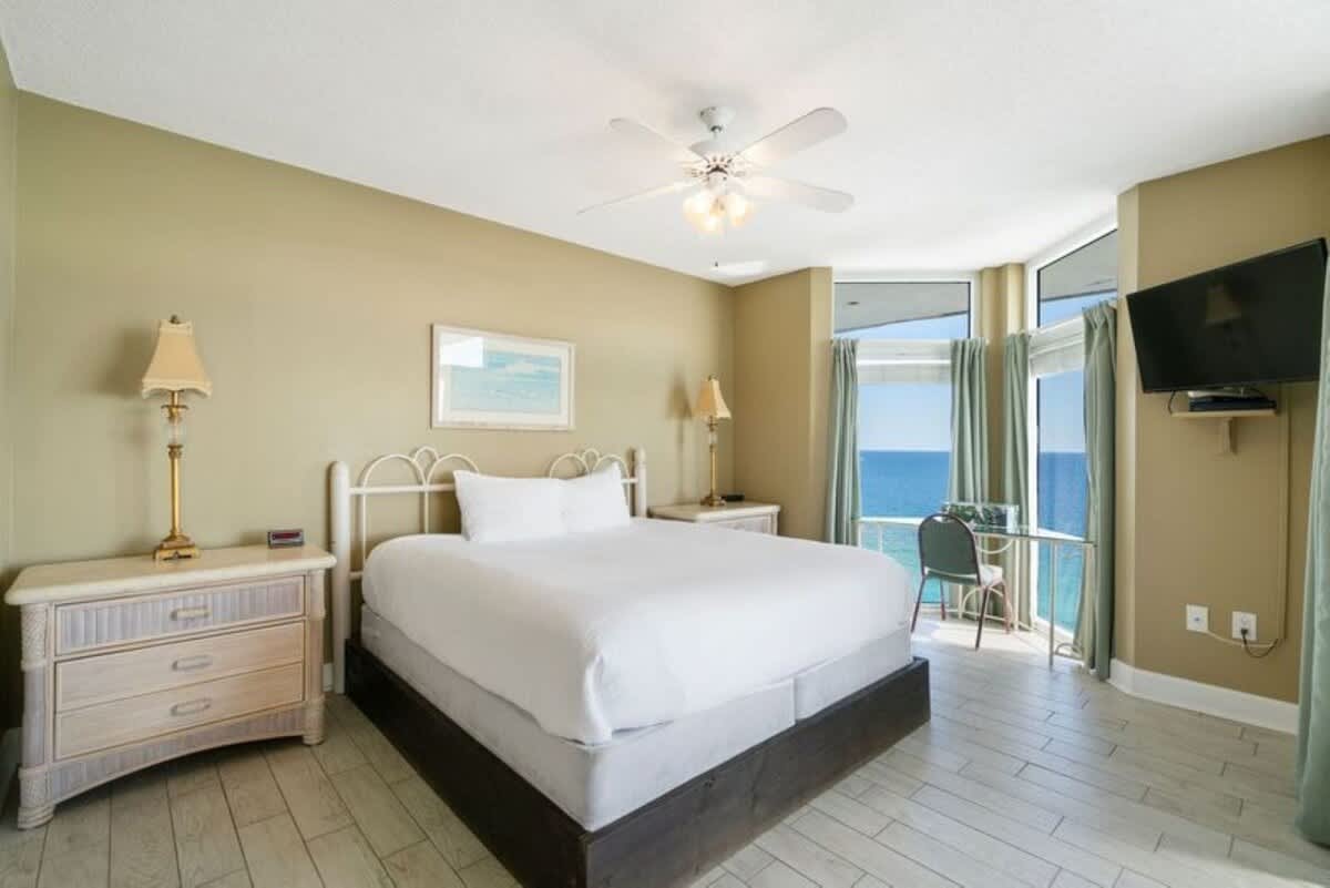 Jade East Towers 1840 | Photo 12