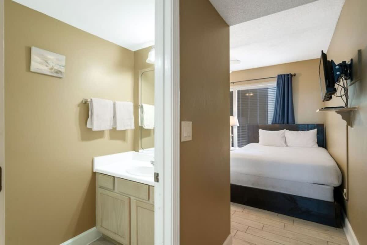 Jade East Towers 1840 | Photo 17