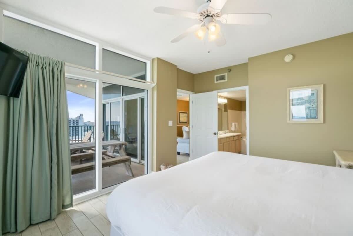 Jade East Towers 1840 | Photo 14