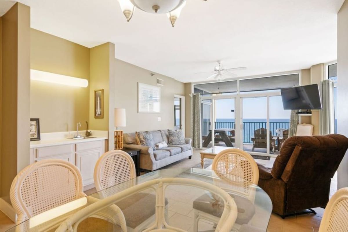 Jade East Towers 1840 | Photo 6