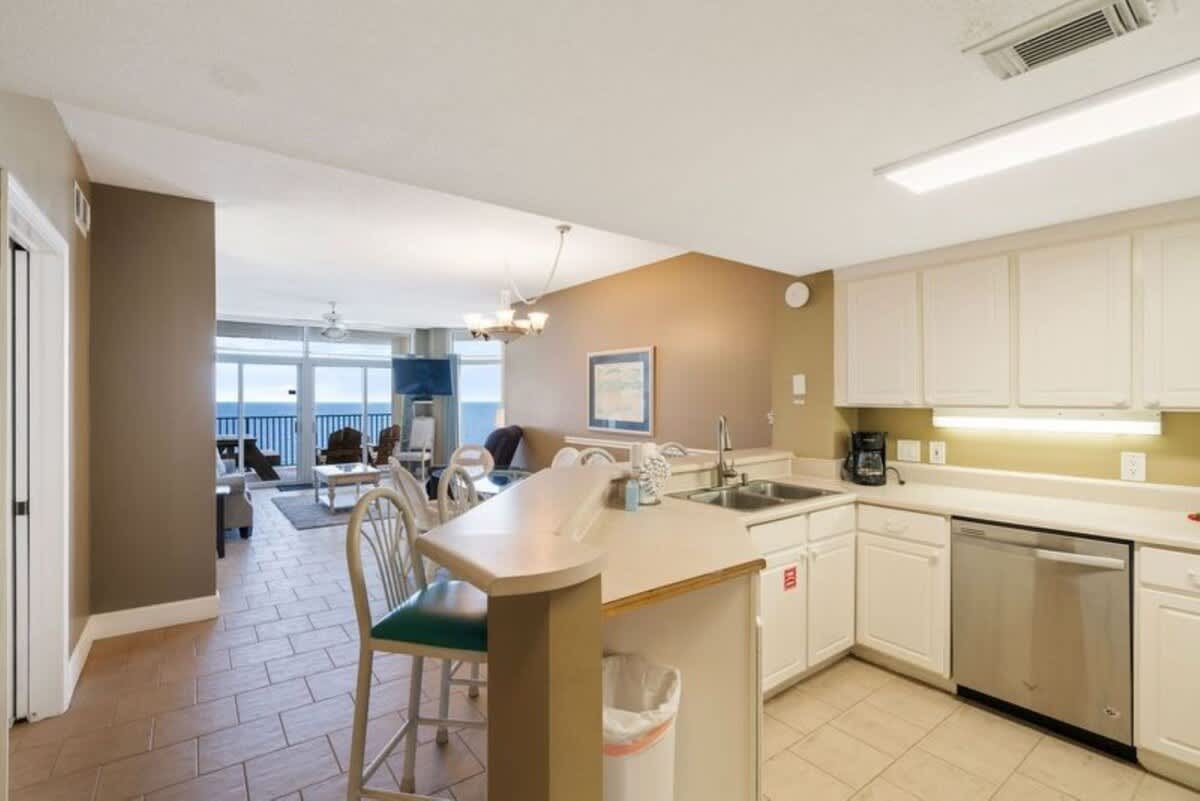 Jade East Towers 1840 | Photo 9