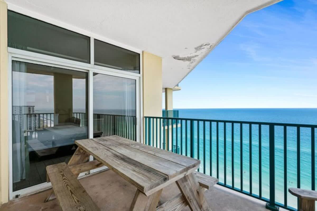 Jade East Towers 1850 53