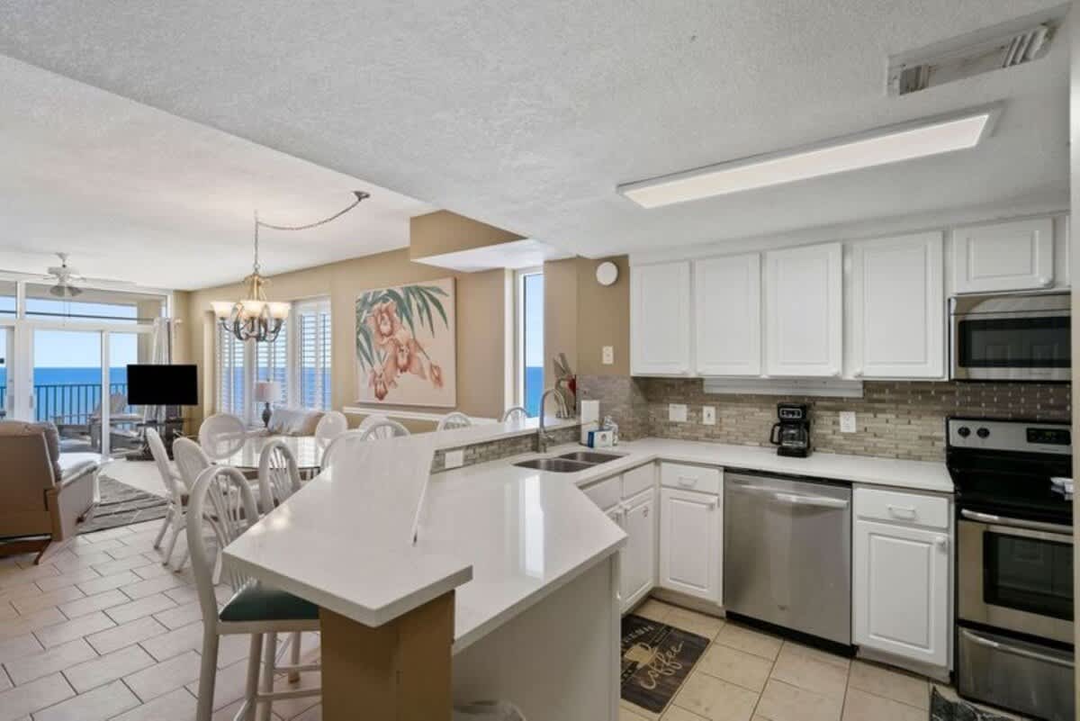 Jade East Towers 1850 8