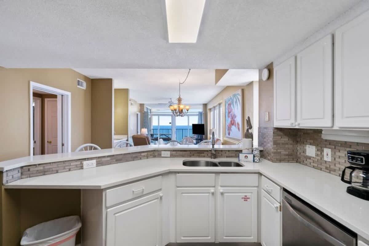 Jade East Towers 1850 9