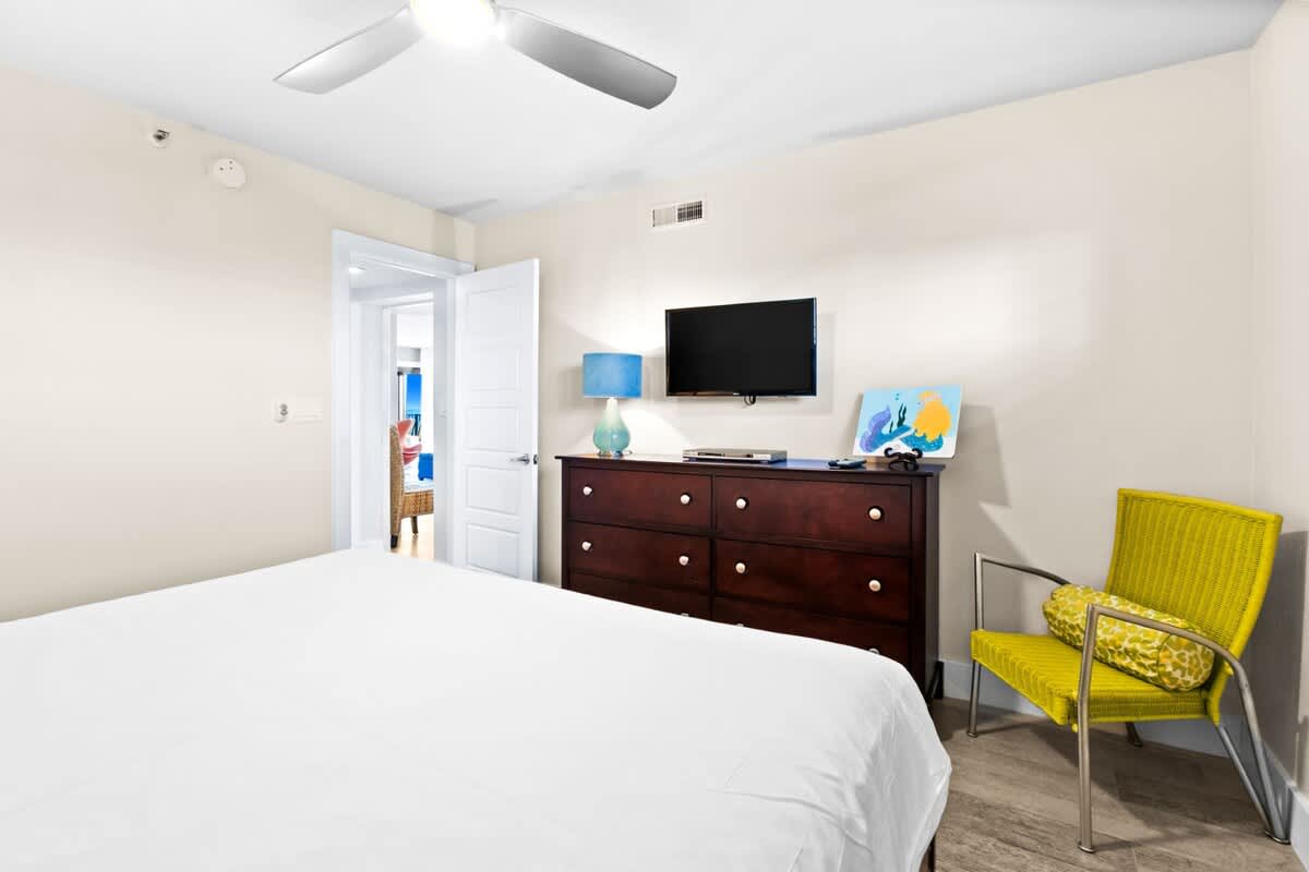 Emerald Towers 0406 17