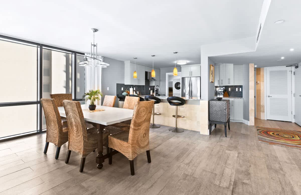 Emerald Towers 0406 14