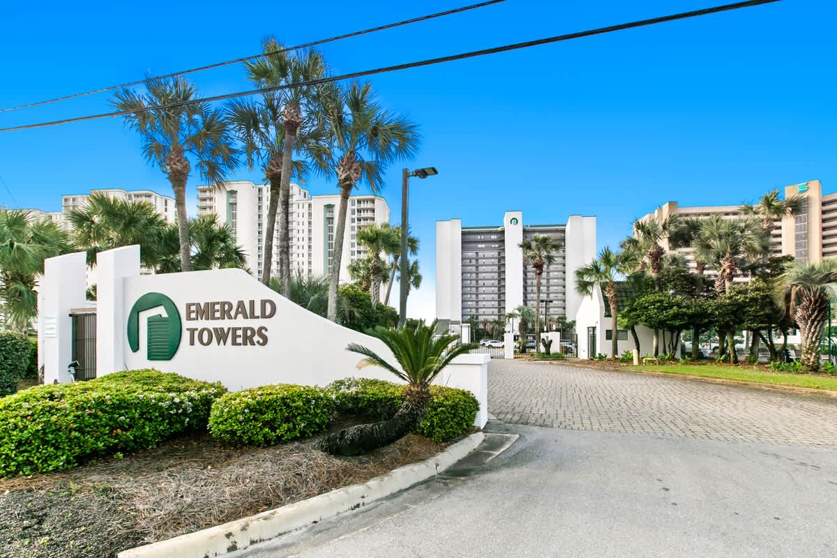Emerald Towers 0206 39
