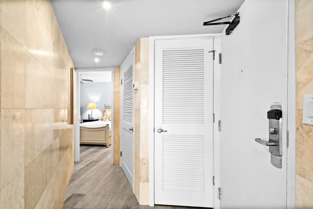 Emerald Towers 0406 15