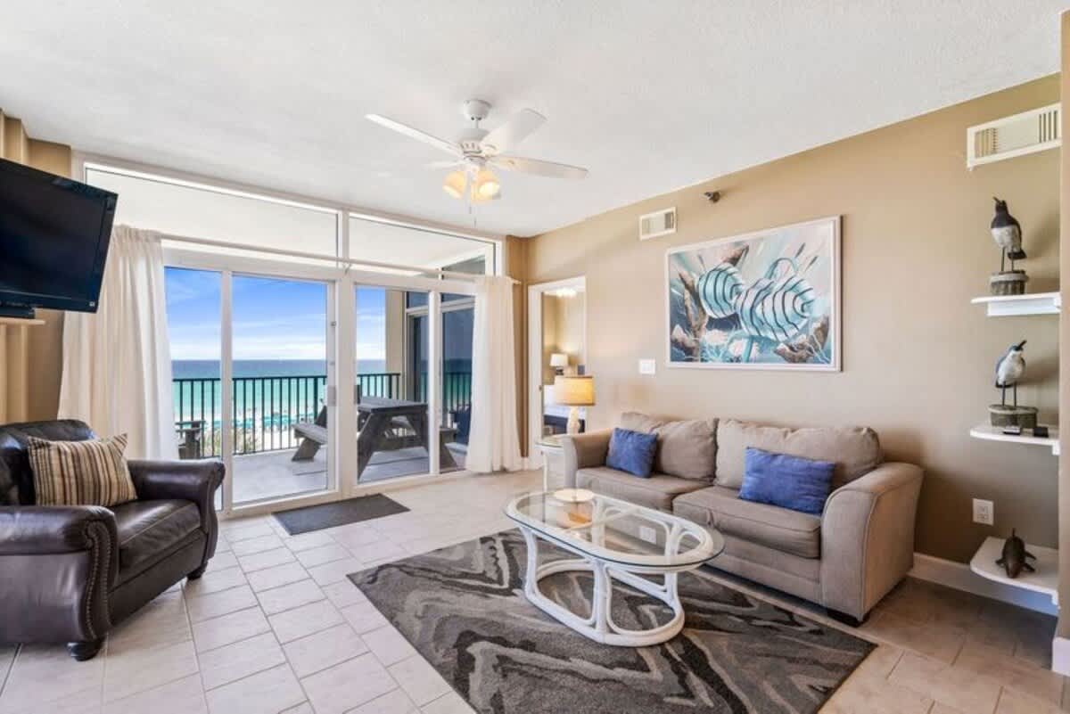 Jade East Towers 0320 | Photo 7