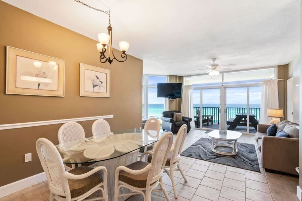 Jade East Towers 0320 | Photo 4