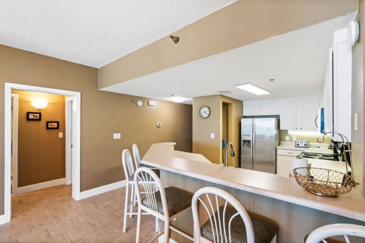 Jade East Towers 0320 | Photo 11