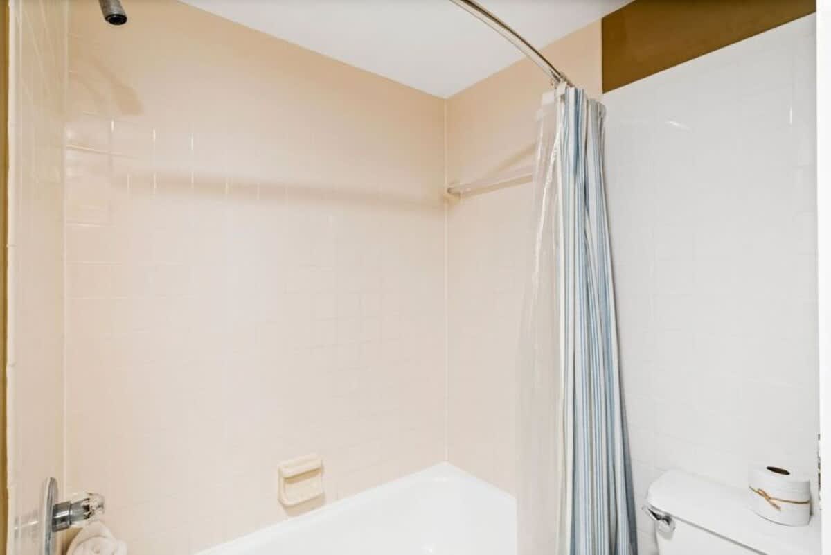 Jade East Towers 0320 | Photo 31