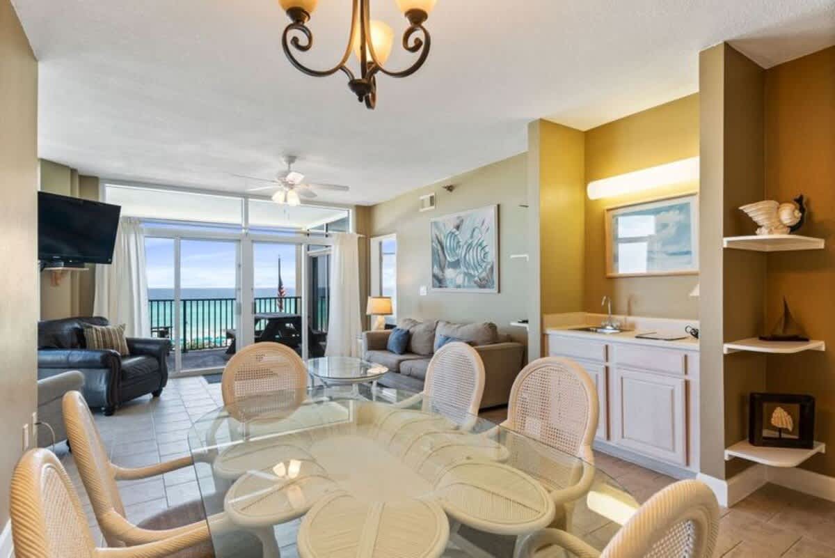 Jade East Towers 0320 | Photo 3