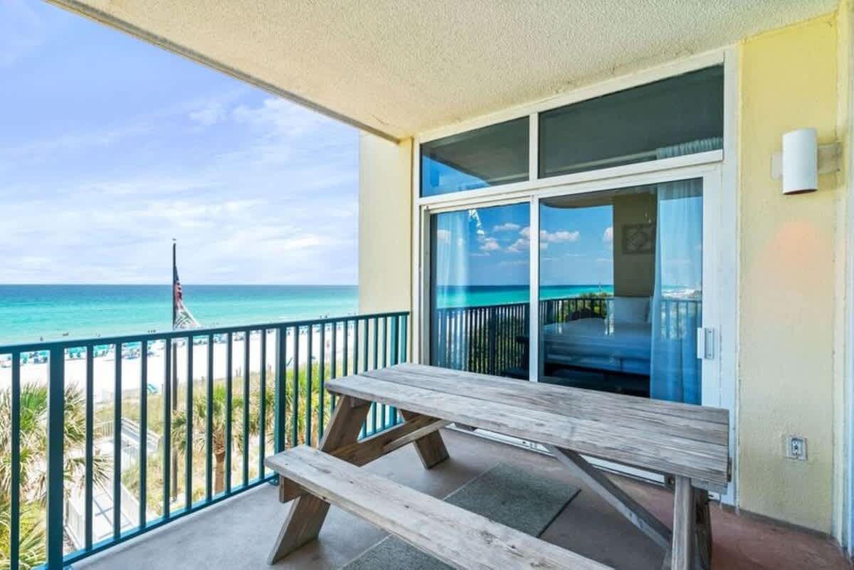 Jade East Towers 0320 | Photo 17